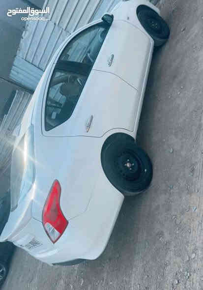 صني 24 هندي (بليته زركة )ماشية21 رقم بغداد نظيفة كلش
 مكفولة من الصبغ بدون قطرة صبغ بيها بارد بسيط بخشم الجاملغ الأمامي كد شبر
ارضية مخلفة جلد
العنوان بغداد :الدورة
***********
