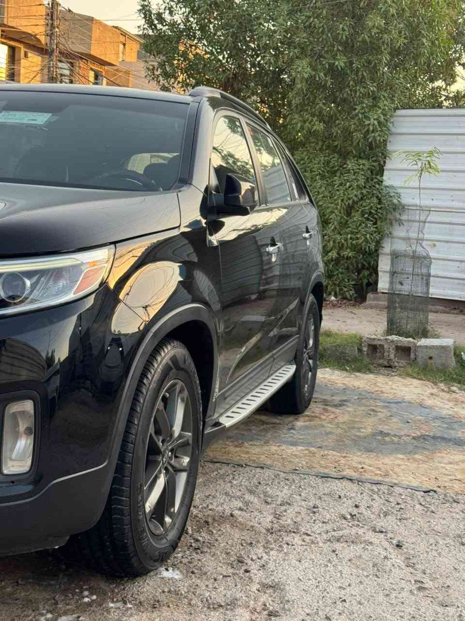 السلام عليكم كيا سورنتو موديل 15رقم بغداد ماشيه 145 صور الحادث داخل المنشور بدون دواخل بدون ايرباك السيارة جديده خير من الله مكينه 2400 رقم الهاتف ***********
السعر 135 بيه مجال مكاني بغداد
