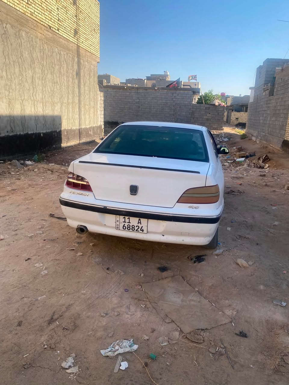 السلام عليكم بيجو فرنسي موديل 2001 السعر 30 وبيها مجال قليل السياره حلوه مرتبه السياره موجوده بكربلاء راعيها موجود شرط التحويل للاستفسار *********** واتساب متواجد
