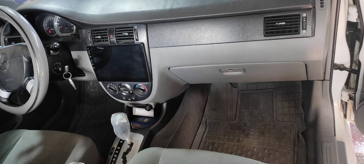 السلام عليكم ورحمه الله
اوبترا  موديل 2011 رقم بغداد هزه وسنويه جدد 
صبغ بيها جاملغ خلفي وبنيد 
عنوان سياره بغداد سبع ابكار رقم صاحب السياره
السعر 90$
***********
اي ستفسار وشكراً
