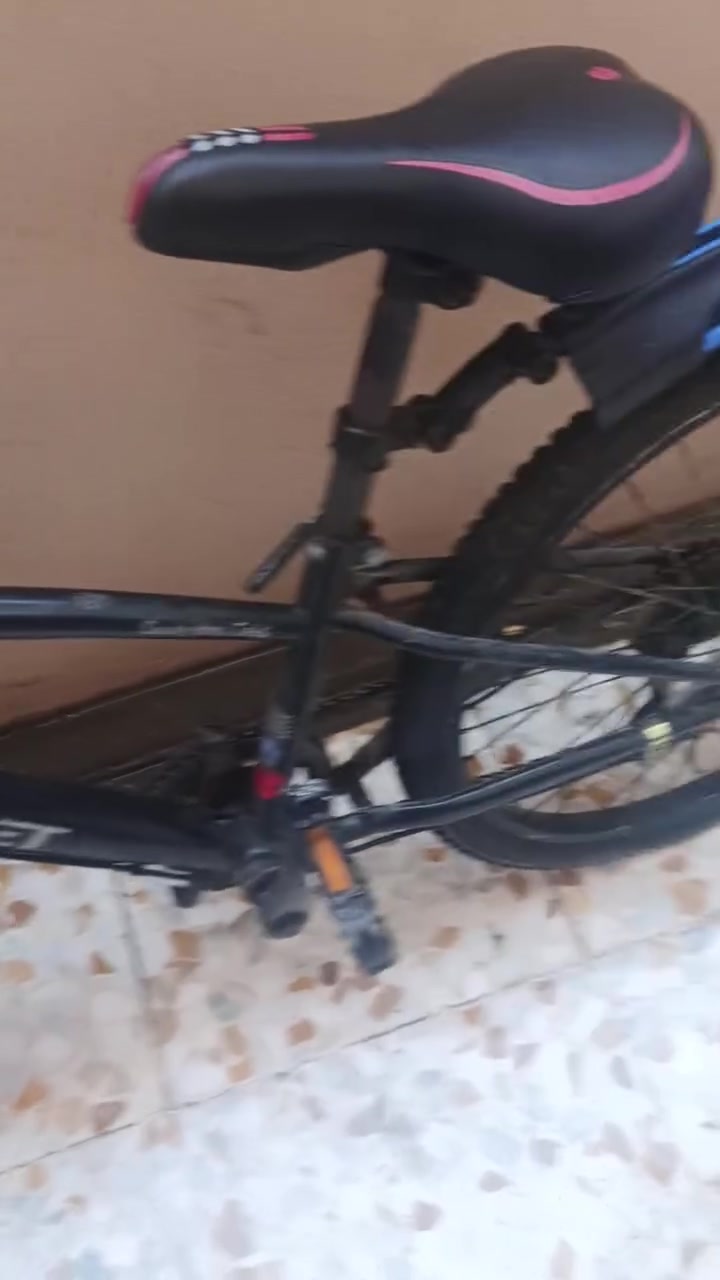 بايسكل حجم 24 5 كير السعر 85 الف مكاني حي الزراعي


**إذا كنت صاحب هذا الإعلان وتريد حذفه لأي سبب، رجاءا أرسل رسالة إلى الدعم الفني**
