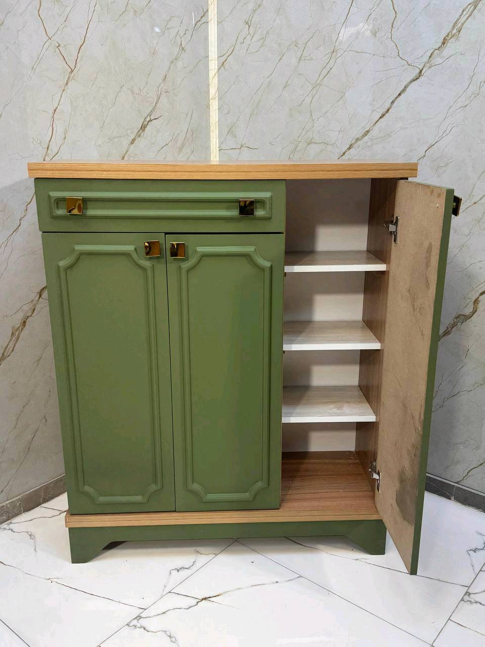 جزامة  ايراني 

السعر 130 الف





توصيل داخل بغداد  5 
جميع  المحافظات 10 الف 🚚🚛