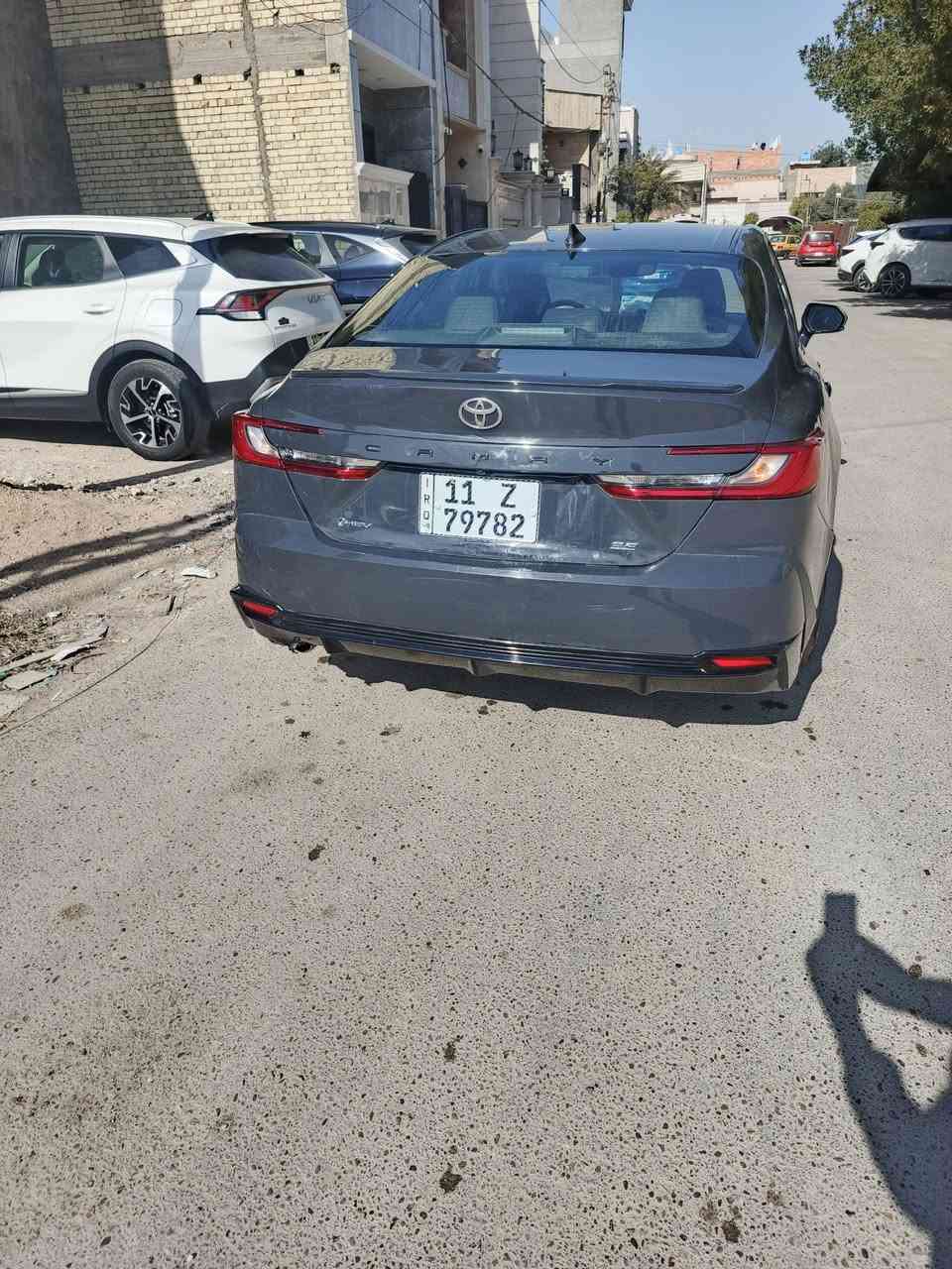 𝐓𝐎𝐘𝐎𝐓𝐀 Camery- S𝐄 - 𝐇𝐘𝐁𝐑𝐈𝐃 -2025
تويوتا - #كامري- SE - هايبرد -2025

* رقم بغداد بسمي
*حادثها جاملغ خلفي ايسر والباب صبغ +بارد 
* اللوان: اسمنتي 
* الموديل: 2025
* عداد المسافة: 20ميل فقط
* حجم المحرك: 2.5L (هايبرد - هجين)
* بصمة تشغيل 
* كشن هيتر للسائق والراكب الامامي
* استيرن هيتر
* كاميرا خلفي
* هاند بريك بصمة
* ئوتو هولد Auto Hold
* رادار امامي (تحديد مسار)
* رادار جانبي (نقاط عمياء)
* نظام : Eco
* نظام : Normal 
* نظام : Sport
* كشن السائق كهربائي

السعر 185 بيها مجال للشراي مكاني بغداد السيديه...بيع فقط 
*موبايل ***********
