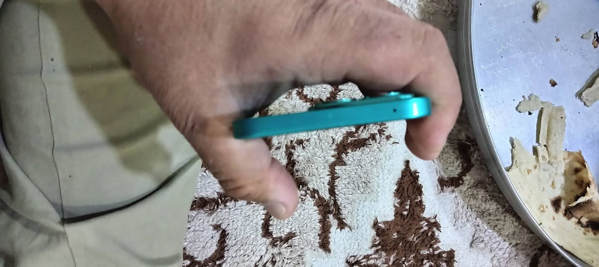 السلام عليكم هونرx8c مستخدم قليل  ذاكره 256 رام 16 ضهر جلد غراضة كاملة السعر 200 بي مجال ***********
