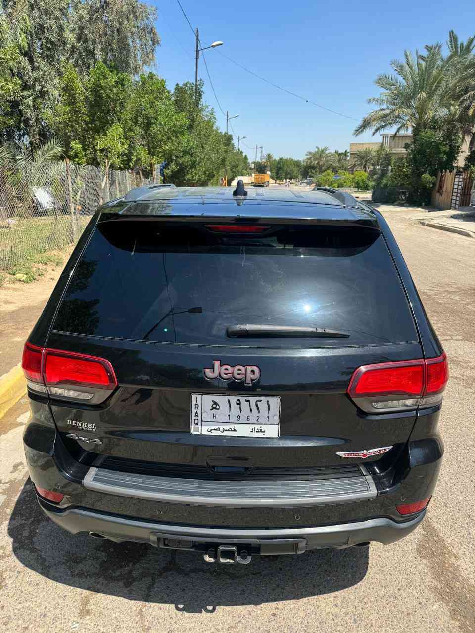 جيب تريل هوك 2018 بغداد بأسمي 
وارد أمريكي 
ماشيه 130 كيلو 
 معروفه مواصفاتها 
صور الحادث مرفقه 
السعر 240$ وبيها مجال 
***********
***********
مكان السياره بغداد
