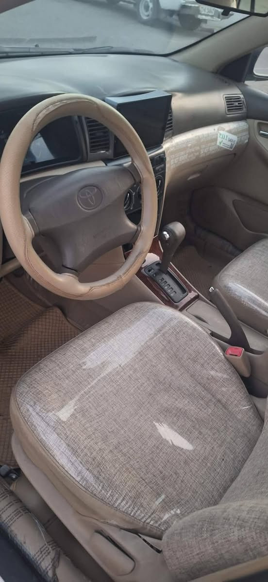 ***********
توێتا کرۆلا 2005 
سێ پارچەی پێشی بۆیاخە بەحاڵ ناوی گرتووە هەستی پێ ناکرێ 
زۆرتووندوو تۆڵە بێ کێ شەیە 
سەنەوی مانگی دە بەسەرەچێت 
سعری  84 معامەلە السليمانية, العراق
