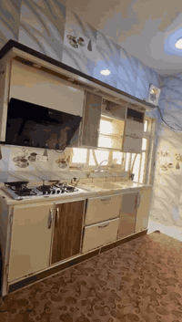 السلام عليكم كاونتر تزكام تركي 18 متر السعر مليون و750 
للستفسار *********** ميسان حي الحريه مقابيل حي الجامعه
