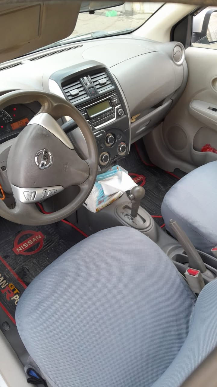 نسان سني 
موديل 2016 
رقم اربيل سنويه وهزة ورقم كلها جديد قبل شهر جددتها 
السيارة خليجي بدون حادث بيها صبغ 4 او 5 قطع بس بخ بدون اي حادث. 
كير اوتماتيك 
مكانها بغداد 
السعر / 83 ورقة
للاستفسار: 

‭0780 515 3315‬
