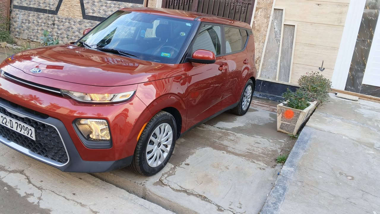 السلام عليكم كيا صول موديل 2020 وارد امريكي رقم اربيل حادثها موجود بالصور السياره جديده جدا ماشيه 64 الف المواصفات الاعتياديه السياره بدون ايرباك
مكان السياره بغداد شارع فلسطين 
السعر 130 وبيها مجال بسيط 
الاستفسار على الرقم 
***********
