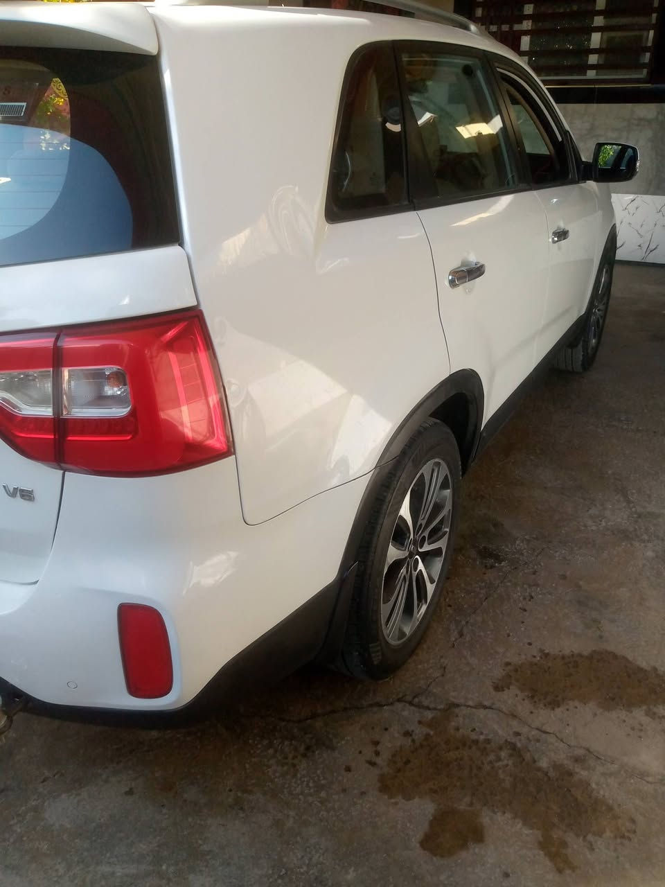 السلام وعليكم سورنتو موديل 13شكل 15للبيع باسمي بيهه 3قطع صبغ بدون دواخل محرك مامفتوح 6سلندر فول مواصفات كشن كهرباء تحكم ستيرن جهتين السعر المطلوب 152وبيه مجال قليل العنوان ديالى الإتصال على الرقم ***********
