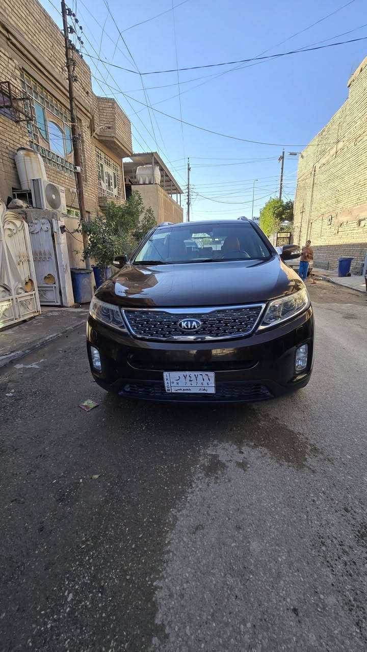 سلام عليكم سورنتو مديل ١٤ خليجي كويتي السياره فول عده البني رامه مكينه ٦ ستندر فور ويل كشنات جلد قرمدي بصمتين ماشيه ١٢٠ كراسي المامي كهرباء تفه تبريد ٣ قطع ٧راكب السياره بل ١٢٠ دك جرس عله وضع الشركه مكفوله بيع او مراوس حسب القناعه حتلو سياره زغيره ماكو مشكله وينطي قرق مكاني بغداد الرقم ***********
