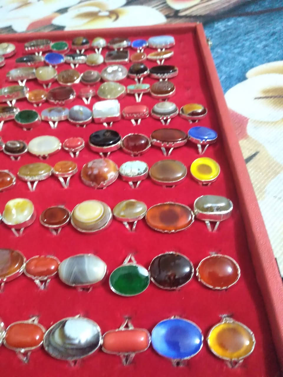 طبله محابس جمله صياغات متنوعه فضه ٩٢٥ جديد ما مستعمل مع احجار طبيعيه. العدد ٨٦ محبس جديد. 
للمهتم خاص يوجد توصيل


**إذا كنت صاحب هذا الإعلان وتريد حذفه لأي سبب، رجاءا أرسل رسالة إلى الدعم الفني**