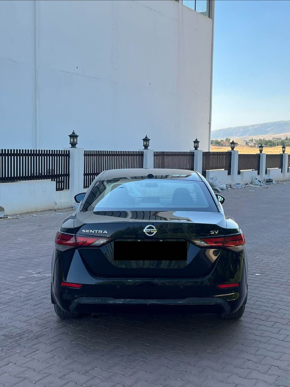 نيسان سينترا 2021 SV 🖤
سعر 117$ ورقه و بها مجال قليل 
مواصفات 
شاشه كبير 
بصمه 
بابين بصمه 
رادار 
حساس 
تحديد سرعه 
نضام اكو و نورمال و سبورت 
و بعد مواصفات هوايه 
ضرر؛ جملغ و بنيد صبغ بدون دواخل ارباك ستيرن سيسم شركه 
مكان سياره عقره 
فقط واتسات *********** اكر, نينوى

