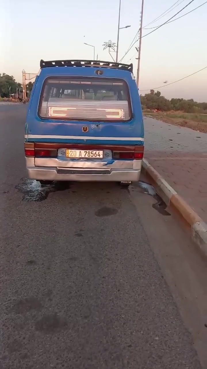 السلام عليكم كيا للبيع 94 حداديه تخم تاير سياره جاهزه على اخر حبايه الثانويه ل 29 رقم الهاتف *********** سعر 35
