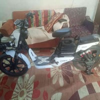 دراجه شحن البيع سعر 300 رقم الهاتف07831481496