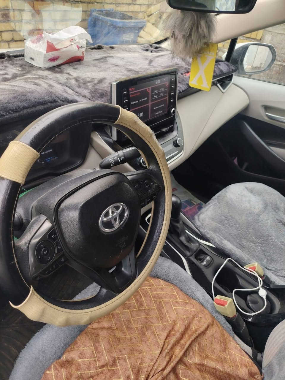 سلام عليكم للبيع كورله موديل ٢٠٢٠ وارد أمريكي بيه جاملق وبنيد مكينه كير مكفول سياره جاهزه واحله من الصوره السونار داخل المنشور ومداور ثاني يوم رقم واسط انكليزي مكاني واسط والسعر ١٤٣ وبيه مجال قليل وهذا رقمي للاستفسار ***********
