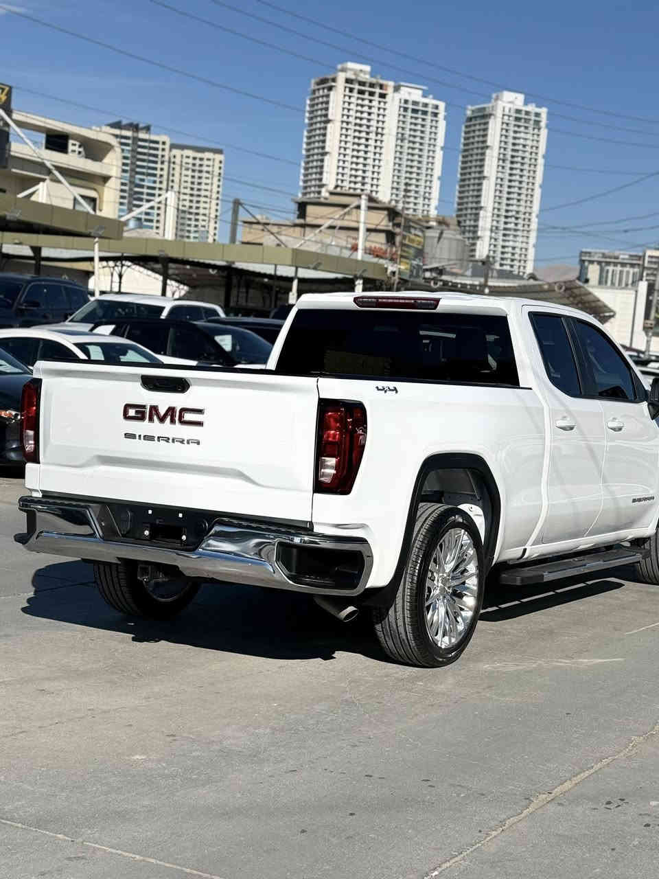 GMC SEERA SLE 2025

١ پارچەی بۆیاخە بێ ناو گرتن 

ماوەی ڕۆشتن 4444 میل

4*4

4 بستۆن 2700 تۆربۆ 

***********

نرخ  —- 27500$ 

ناونیشان - سلێمانی - ناوچەی پیشەسازی ١
