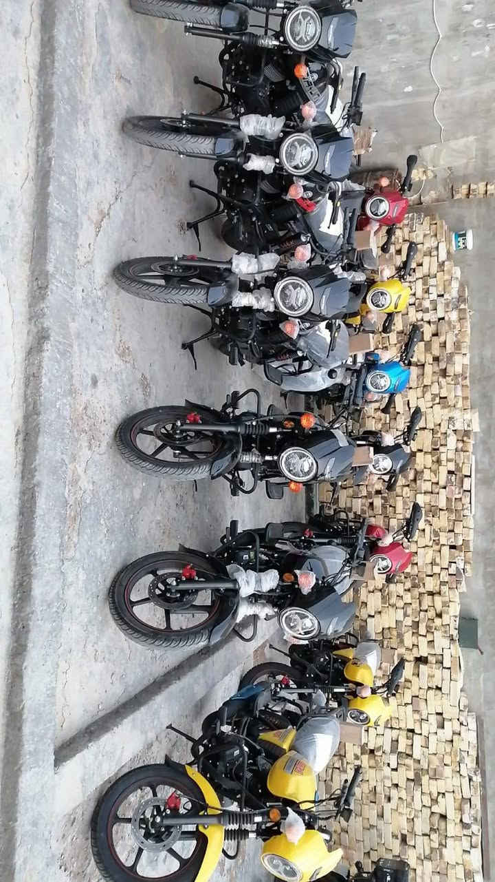 ياالله اللهم صلي على محمد وآل محمد
السلام عليكم
تم وصول وجبه دايون كلاسلك وجبلي شد اليوم كله صناديك 
موديل 26
اوراق اسكنر
بيهن كتابه حمره وبيهن بيضه
مكينه 200 الأصلي 5 نجوم
سويج سجينه عدد 2 بصمات عدد 2
تشغيل عن بعد 
زيرو صفر كيلو متر
العنوان حله المركز
رقم ***********
الأسعار تفليش جوه السوك
