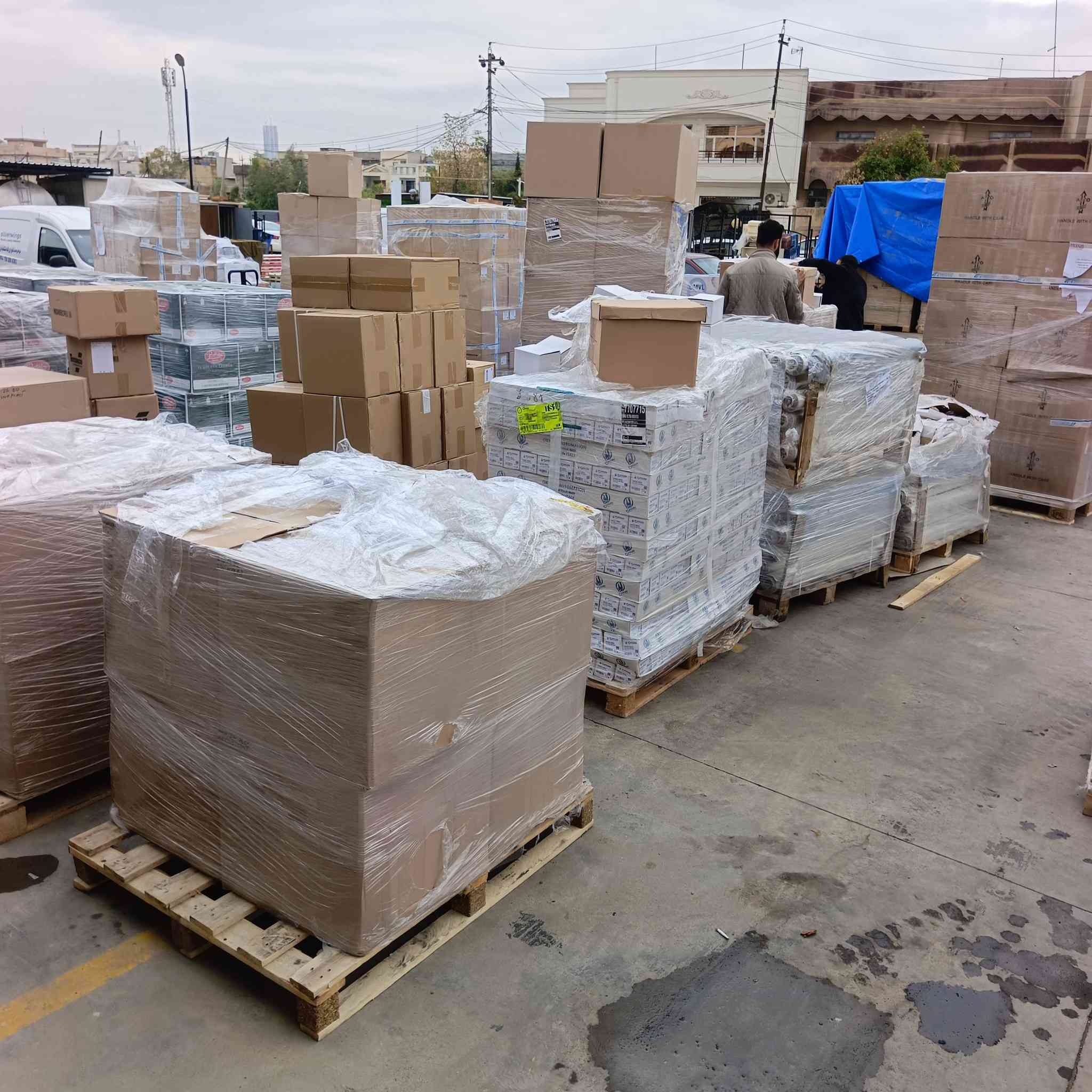 عربي/كردي 

  ✨ شركة نقل الجوهرة ✨  ***********/***********+***********
***********
    

  هل تبحث عن نقل آمن ومضمون لبضائعك وأثاثك؟ لا تبحث بعيدًا!  
    
  نحن في "نقل الجوهرة" نختص في نقل كل ما هو كبير وصغير، من وإلى جميع المحافظات، مع ضمان راحة بالك التامة.  
    

  ماذا نقدم لك؟  
    
     📦 نقل شامل: سواء كانت بضائعك كبيرة أم صغيرة، أثاث منزلك الثمين، أو حتى جزء من حمولتك، نحن نتكفل بكل شيء.  
     ✅ تغطية واسعة: خبرتنا تمتد لجميع المحافظات الشمالية والجنوبية، ونتعهد بالتوصيل بالضمان.  
     🚚 نقل مباشر: نضمن وصول شحنتك بأسرع وقت وبأعلى معايير الأمان.  
     📦 تخزين آمن: لدينا مخازن واسعة ومجهزة لتخزين بضائعك وأثاثك بأمان تام عند الحاجة.  
     📜 جميع الإجراءات علينا: من التغليف إلى التسليم، نحن نتكفل بكل التفاصيل والإجراءات لنوفر عليك عناء التفكير.  

    

  مع "نقل الجوهرة"، راحتك هي أولويتنا!  
    

  اتصل بنا الآن ودعنا نحمل عنك العبء!  

   ***********/اتصل واتساب 

***********/اتصل واتساب 

***********/اتصل واتساب 

***********/اتصل واتساب
