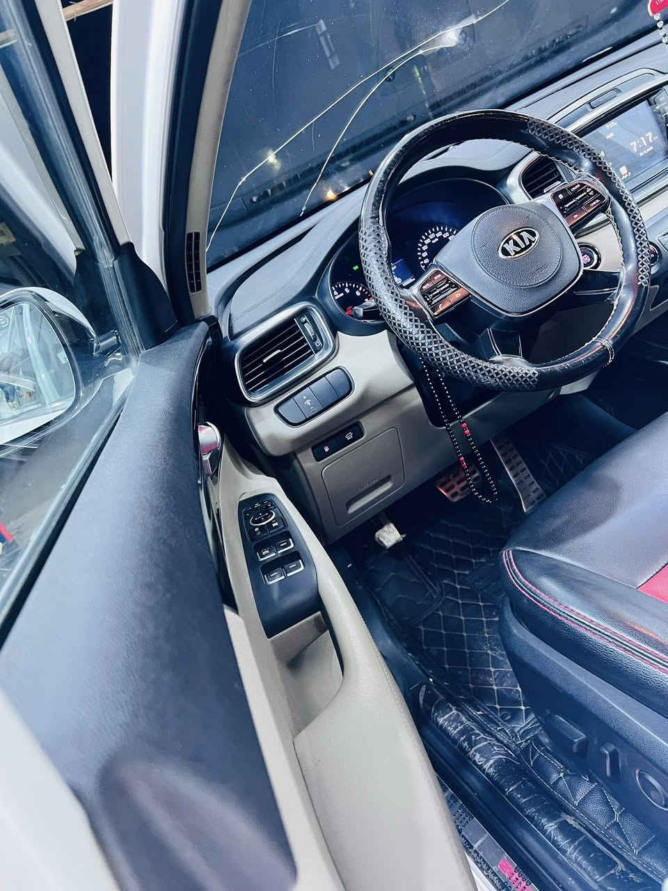 السلام عليكم  سورنتو 2020 بغداد 7 راكب 6 سلندر مكفوله كفاله عامه  السعر 158 ***********
