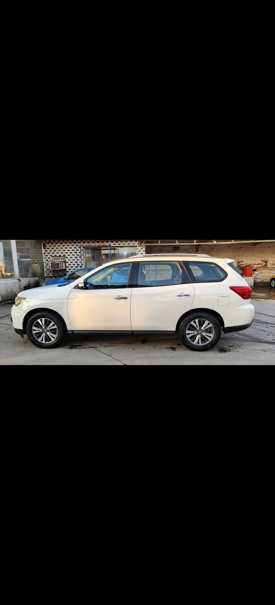 نيسان بايثفاندر موديل 2017  رقم اربيل بسمنه 
فول مواصفات جاهزه من كل شي 
1 دواخل جلد 
2 جنطه شفط 
3 اربع كامرات 360 
4 تدفئه بالكشنات والاستيرن
5 رادارات 
وبعد بيها هواي مواصفات 
ماشيه 134 للبيع ب 138 للاستفسار  *********** عمارة, ميسان
