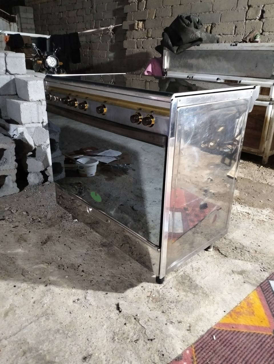 طباخ كريازي مصر نضيف كله شغل نار زرك سعر 300وبيه مجال لشراء العنوان ناصريه حي تضحيه ***********
