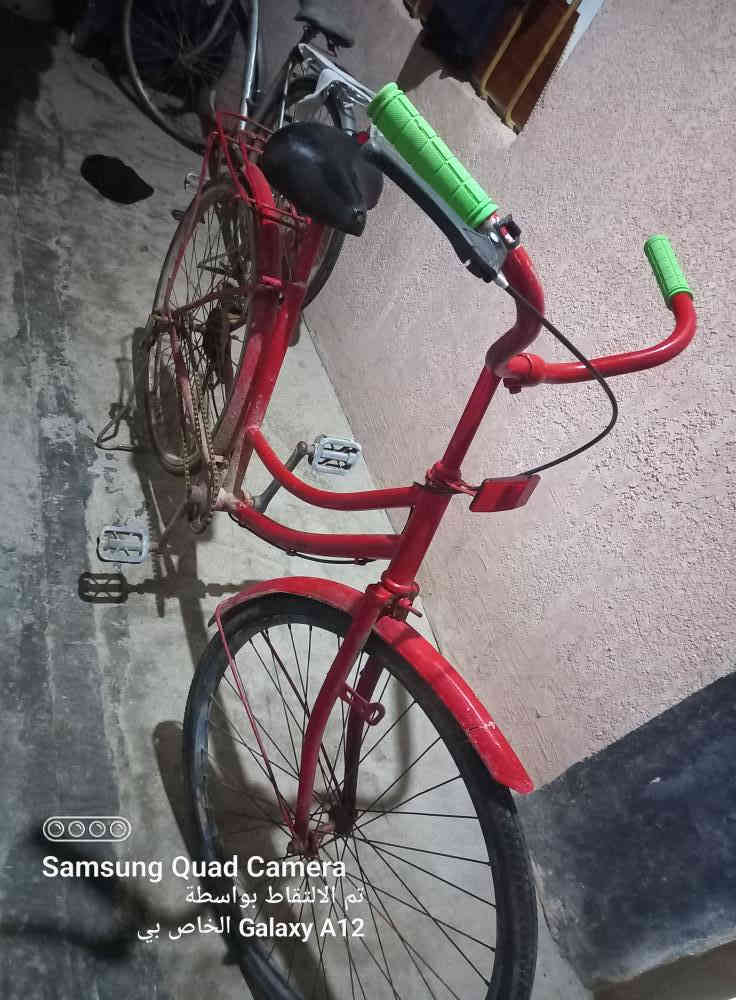 بيسكلات ثنين اللبيع سعرهن 100وبيهن مجال الهاتف ***********العنوان شط العرب الجزيره
