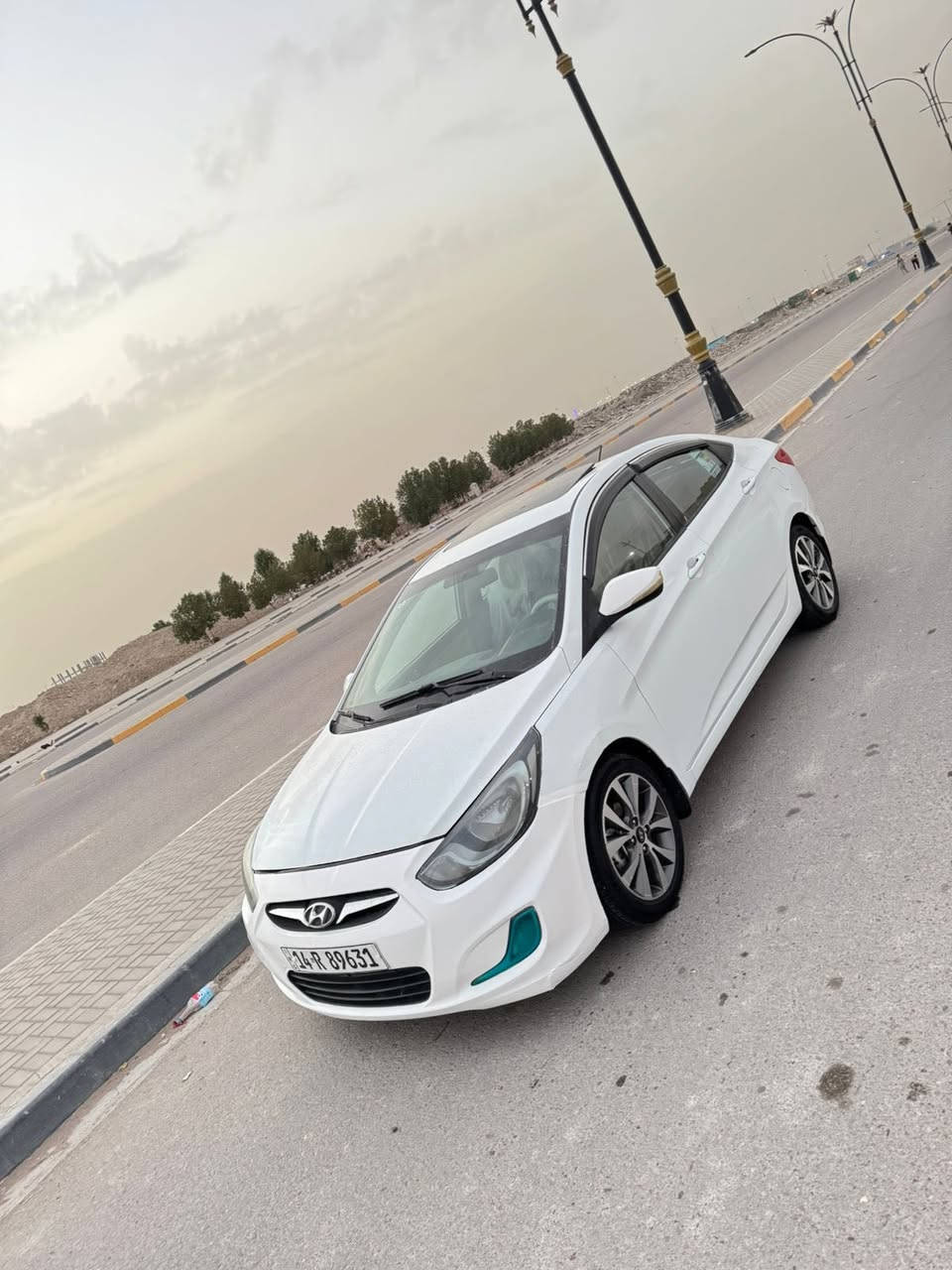 سلام وعليكم شباب هونداي اكسند خليجي مديل 2015 سنويه جديده الغايه 30 فول موصفات مكينه 1600 فول مصفات فتحه شاشه تحكم جهتين مكينه كير كفاله صبغ دوسه فقط باقي مكفول سعر 93 وبيه مجال الطيبين بيع او مراوس العنون بصره مكلف بل نشر الاستفسار ع هاذ رقم ***********
