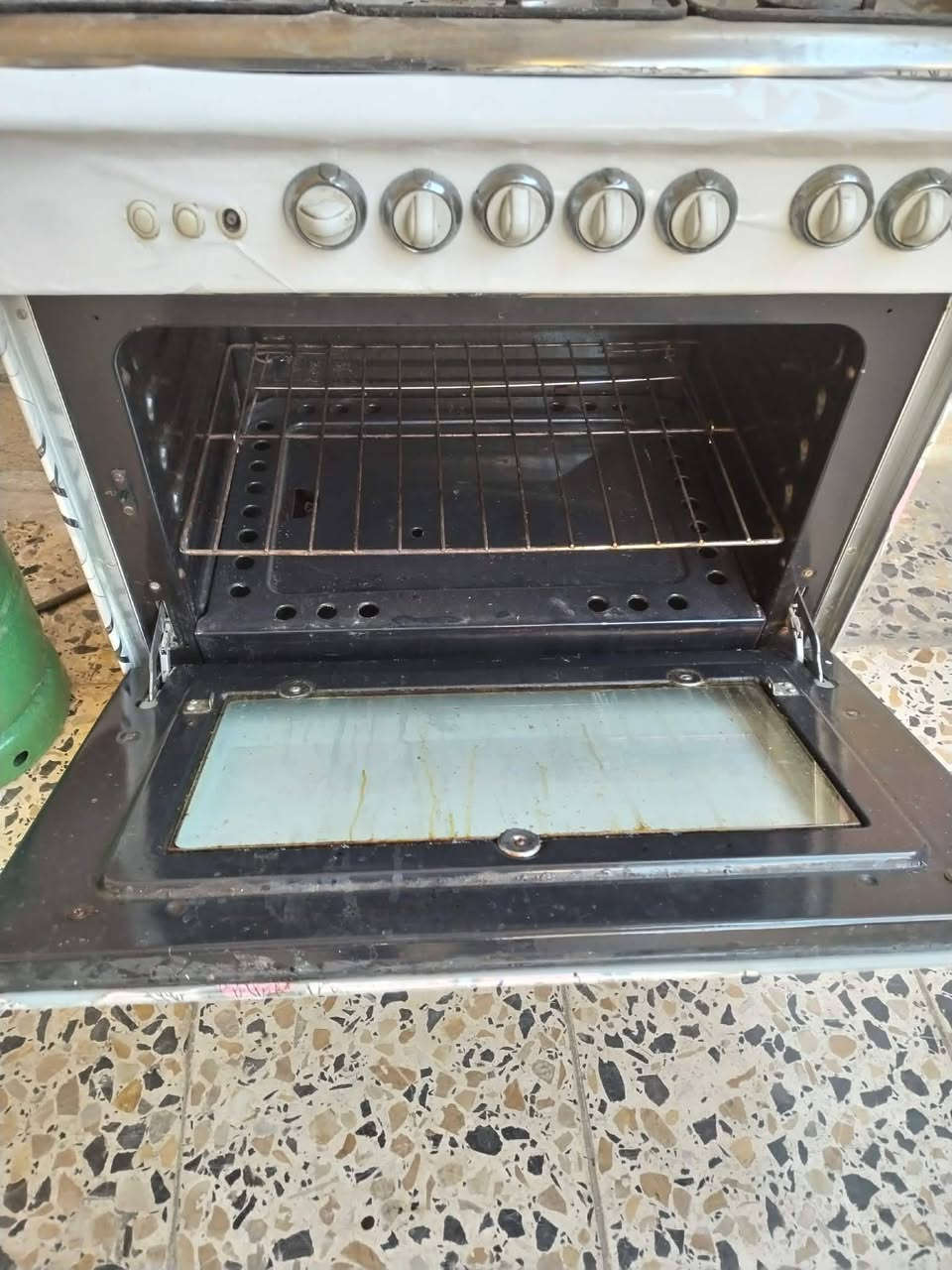 طباخ ٥ عيون وفرن شغال وعالفحص سعره ٩٠ وبي مجال
الفلوجه الجولان 
الشراي يتفضل خاص


**إذا كنت صاحب هذا الإعلان وتريد حذفه لأي سبب، رجاءا أرسل رسالة إلى الدعم الفني**