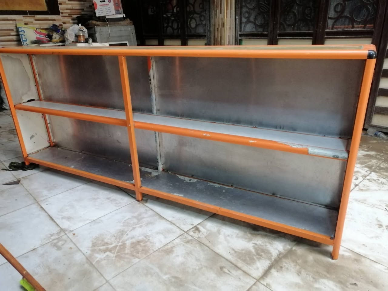 ميز المنيوم للبيع
كلفني 130 ألف...
طول اقل من 3 أمتار العرض بحدود 30 cm

انطي سعر ونتفاهم
للتواصل و الاستفسار *********** واتساب فقط
