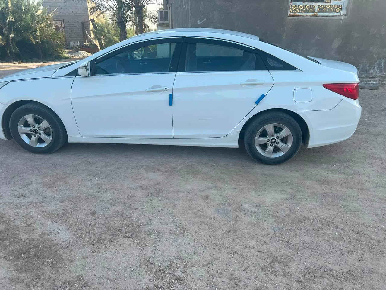 سلام عليكم.. سوناتا مديل 14كوري اللبيع السعر 105وبيها مجال كلش  قليل  اربع قطع جاملاقات كدام البنيد بلادي مصبوغ وجاملغ الخلفي  بدون حادث  مكينه 2000دوش  +تبريد تخم تاير حداديه خير من الله   العنوان: البصره  القرنه 
رقم الهاتف: ***********
