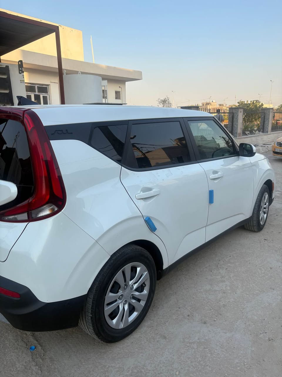 بيع Kia soul lx

موديل ٢٢ وارد امريكي  
حادث بنيد وجاملغ  وسونر مرفق بلمنشور 

موصفات فول عدا الفتحة 

تحديد مسار 
تثبيت سرعه 
ردار امامي وجابني 
حساس خلفي 
٣انظمة قيادة سبورت 
مكينة 2000 دوش 
كير مكينه مكفوله 
تبريد ثلج 
سيارة بااسمي سنويه جديدة كبل تحويل 
تواجد بغداد  وبابل 

اتصل فقط ل شراي وجاني 
*********** حلة, بابل
