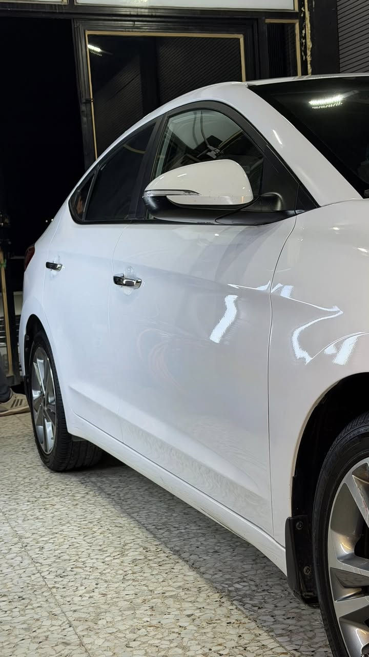 السلام عليكم هونداي النترا فئة السوبر 2018 فول مواصفات عدا البصمة خليجي
فتحة سقف
تبريد قطعتين
مراية شفت مع اشارة بلمراية
حساس امامي خلفي
لد نهالي LED
ويل كب 18 كروم مع 5 ويل كب
محرك 2000 دوش المرغوب ما مفتوح برغي بي
كير ATF المرغوب ما مفتوح ع وضع الشركة
ماشية 90 الف حقيقي
مكفولة كفاله عامة من الصبغ والتبديل والبارد 
وكع عليهة طابوكة بحافة البنيد وسويتهة ع كدهة واضعحة بلصور مرفقه بلمنشور وحتة الدعاميات والدوس مكفوله من الصبغ
محرك وكير وحدادية وتبريد وتخم تاير وباتري كلة جديد وما بيهة نقص لو برغي 
رقم بغداد بأسمي تحويل مباشر سنوية وهزة كلة جديد لل 2030
مكان السيارة كربلاء
السعر 154 وقابل للتفاوض
للاستفسار ***********
