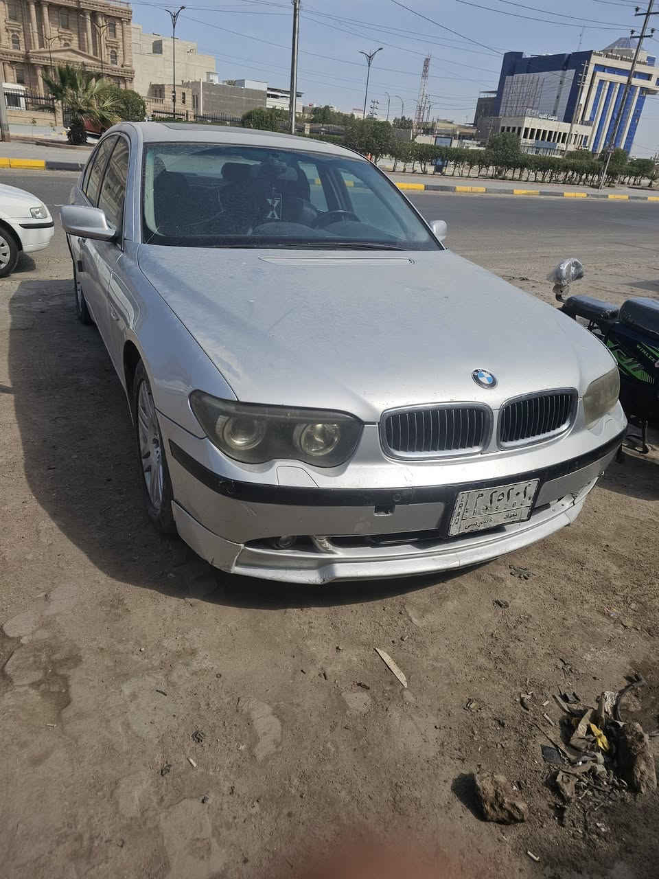 السلام عليكم
للبيع بي ام باخره معلايه مكمل فحص باقي عالكمرك حداديه جديده 
بيها صوت بلمحرك 
السعر ٤٥ ورقه قفل مكانها بصره 
رقمي ***********
