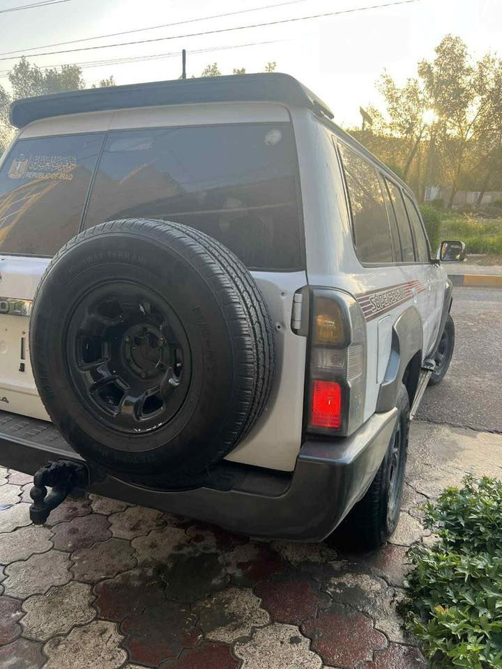 السلام عليكم مزاد وزارة الداخليه الديوانية 
كاملة اوراقها ومصادق عليها وجاهزة للترقيم 
اسويلك وكالة ام الباركود
موديل ٢٠٠٨ مكفولة من الصبغ والضربة كير مكينة حدادية كلها جاهزة وكهربائيات مكفولة كلشي شغال بيها 
السعر ٩٥ لاتقارنها بالمهجومة 
***********
مكانها بابل
