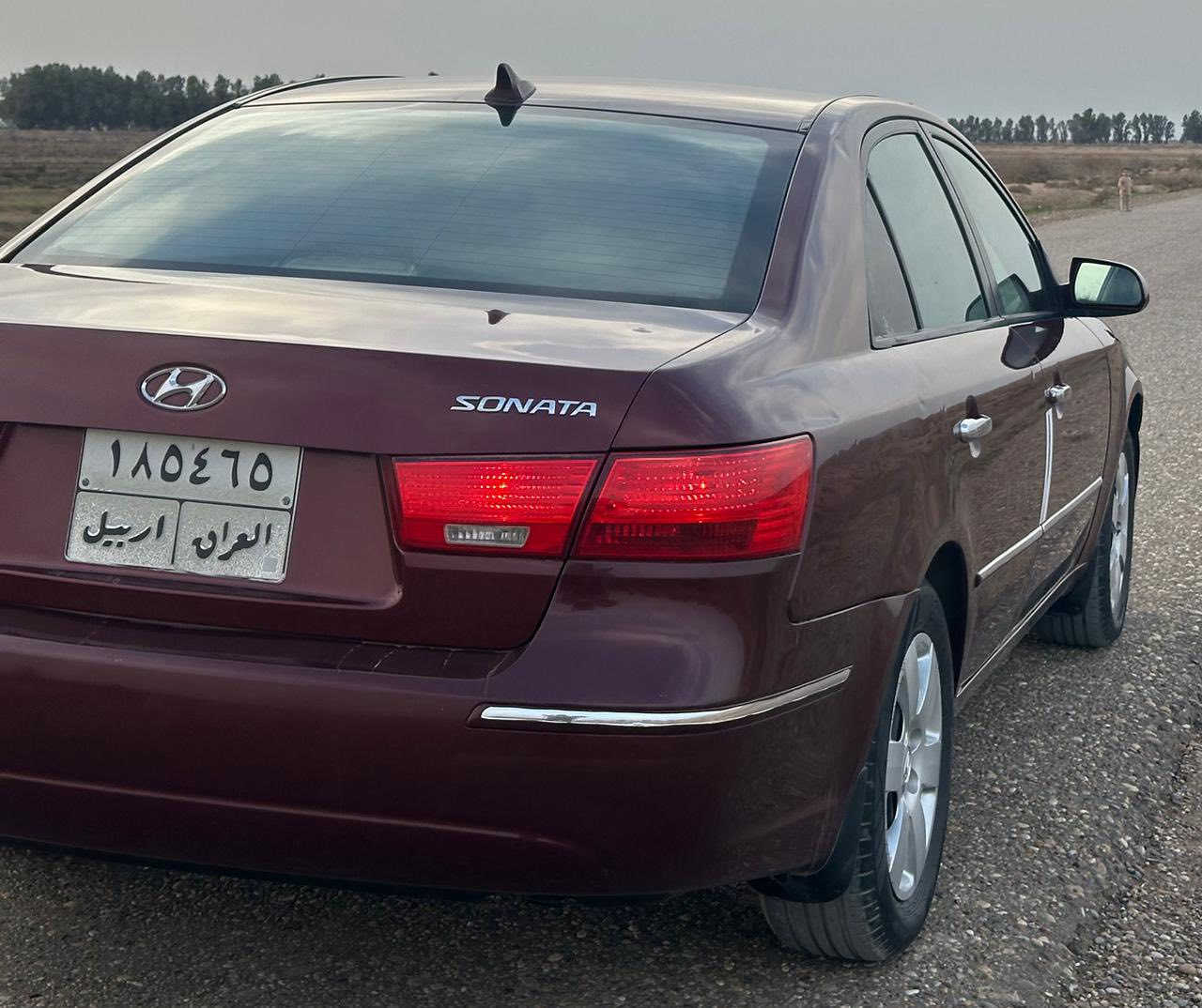 سلام عليكم سوناتا موديل2010امريكي نص فول معروفه مواصفاتها السياره خير من الله بعد احلا من الصور رقم اربيل تحويل ثاني يوم تخم تاير تخم ويل كير محرك صدر تبريد تتفئه كله بل شرط اربعه دسك كشاف تحكم ستيرن جرس سرعه حادثها من امريكه بس حافه البنيد وبل عراق مصلحين الهلالات بدون دواخل سونار مرفق بل صور سياره ماتصرف عليها ربع (مكاني سامراء)سعرها(125)وبيها مجال ***********
