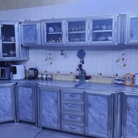 كاونتر مع شفاطة • طباخ إيطالي • مستعمل ٥ أشهر