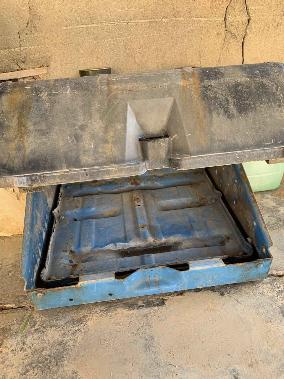 متاح براميغ امامي براميغ خلفي وقاعده باتريات وتانكي مكان الانبار حديثه ***********
