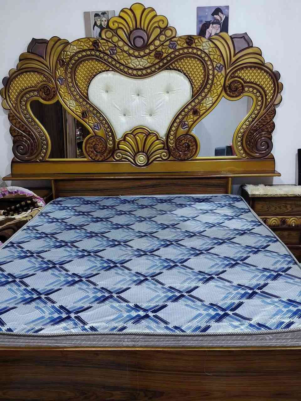 3 غرف للبيع مستخدم نضيف وجديد
الغرفه تسكام لون ابيض نجاره موديل تركي 500 
،
غرفه 10 قطع تركي جديده ونضيفه مابيها كل ضرر 500 
،
غرفه الاخيره صاج جاهزه درجه اولى استخدام شهر اخت الجديده 550 شراي خاص


**إذا كنت صاحب هذا الإعلان وتريد حذفه لأي سبب، رجاءا أرسل رسالة إلى الدعم الفني**