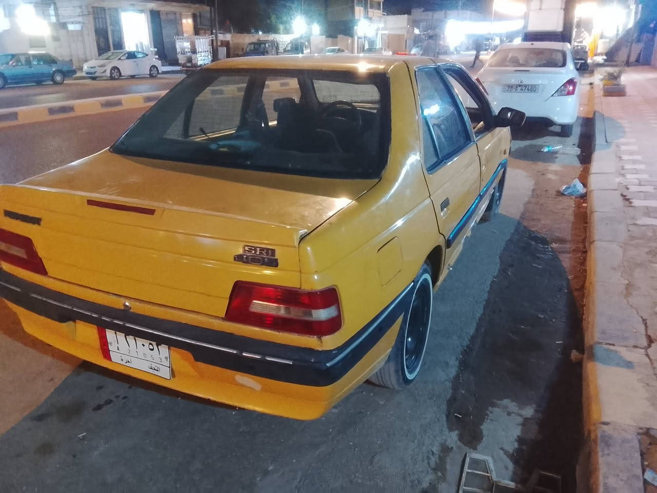 سلام عليكم 405للبيع كير محرك نضيفات مداور ثاني يوم كشرهه زين يعني دواخل حلوه عليهه هيئه 280 غرامه مصفره السعر 22بيهه مجال للطيبين العنوان النجف الرقم ***********
