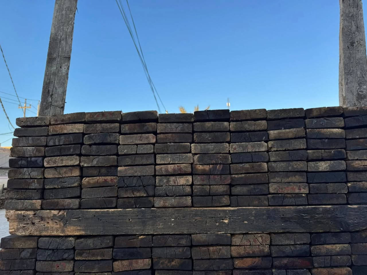 يا الله بسبب الوعود الكاذبة يوجد قالب كامل يدك مساحة ٤٥٠رباط وسكف العدد ١٩مكعب البيع معة جكات ٤٠٧عجمان سن خشن وياء ٦٠فخة العنوان ميسان_العماره السفسار علة رقم ***********
