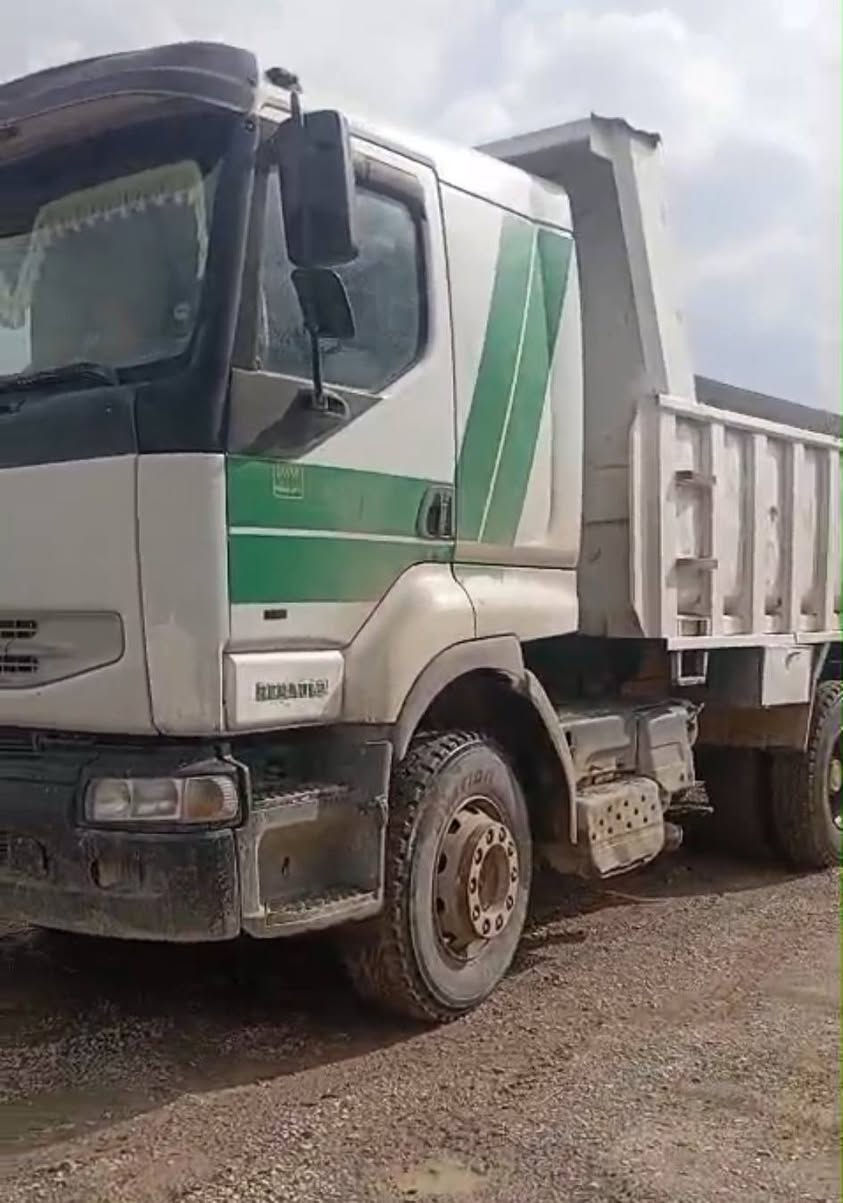 رینۆ ئەوروپی / بۆفرۆشتن 
رەقم سلیمانی سەنەوی تازەیە
مۆدێل 2002 
حجمی 400 پمپڵ نۆزڵ
گێر و مەکینە تەحمیر 
بیلاد مجموحە
هەمووگیانی بەشەرت ژ.م 
***********
وتساپ . ڤایبەر
