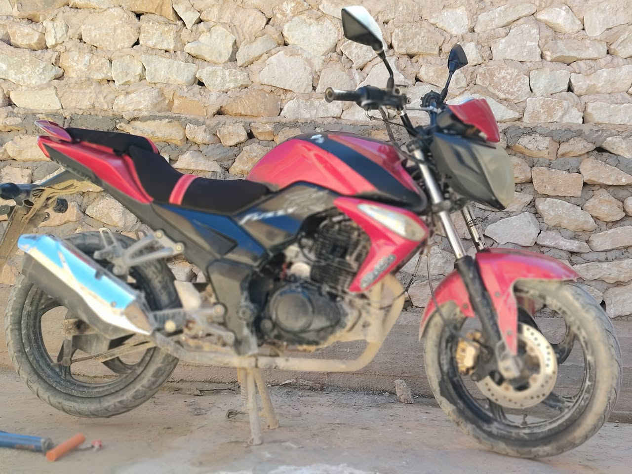 للبيع او مراوس حسب القناعه؟ 
موطور سايم بطحه 
موديل 2019
موطور نضيف شرط نكره سلف 
بريك اشاير دشبول 
تخم تاير جديد 
موطور تاخذه ربع متحط علي 
باتري جديد 
بك لايت خلفي جديد 
كشره نضيف

لاستفسار خاصص 
اكتب بتعاليق سعر كبل يجيك لسعر خاص


**إذا كنت صاحب هذا الإعلان وتريد حذفه لأي سبب، رجاءا أرسل رسالة إلى الدعم الفني**