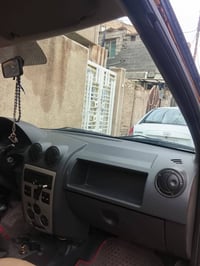 رينو لوكان موديل 2014 بسمي تكسي مصفره هيىه وغرامات مكينه كير فرنسي كام...