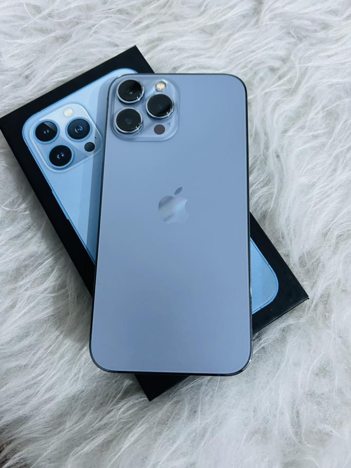 سلام عليكم أيفون ‏13برو ماكس ‏ باللون المميز البحري ذاكر 256 بطارية 91 بلادي غير محفزه وتر بروف كفالة العام الفحص ما يعجبك الجهاز أخو الجديد المعنى كامل ملحقات نظافة 100% 100 لون جدا مميز مكان الناصرية المركز
￼***********
