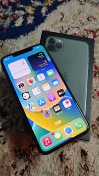 ايفون ١١ برو ماكس • ٦٤ • بطارية ٧٧