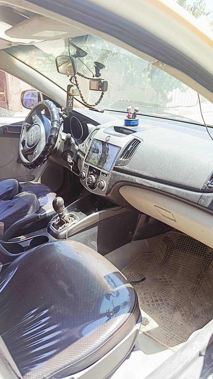 السلام عليكم كيا فورتي وارد امريكي  موديل 12 
مكينه لاطشة مكفولة من صدر والغرامات رقم جديد 
حادثهه جاملغ الخلفي السعر 75 الاتصال على هاذا الرقم ***********
