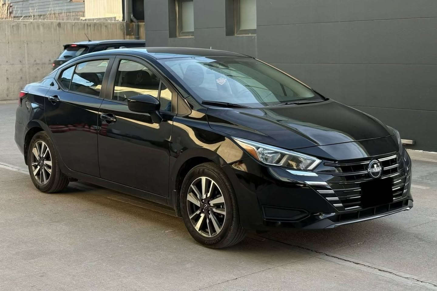 نيسان فيرسا 2024 مواسەفات SV 
تەنها 4,000 روشتووه 
تەنها بونيدى بوياخه بەبى ناووكرتن
سەیارەکە ماشاءالله زور تازە و جوانه
سيتى راديتر بيلاديه هيچ نوقسانى نيه
ژماره كاتيه دوو مانكى لەکەلە بو رەقم

سـعـر : لە کۆمێنت داوابکە ڕاستەوخۆ بۆت دێت 📥 

گێر و مەكينه و بەرد و رادار بە شەرت
هیچ کێشەیەکی تێدا نییە 

ژمارەی خاوەنەکەی 
واتساب : ***********
