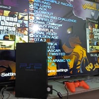 بلاي ستيشن 2 • ملحقات كاملة • العاب مرفقة