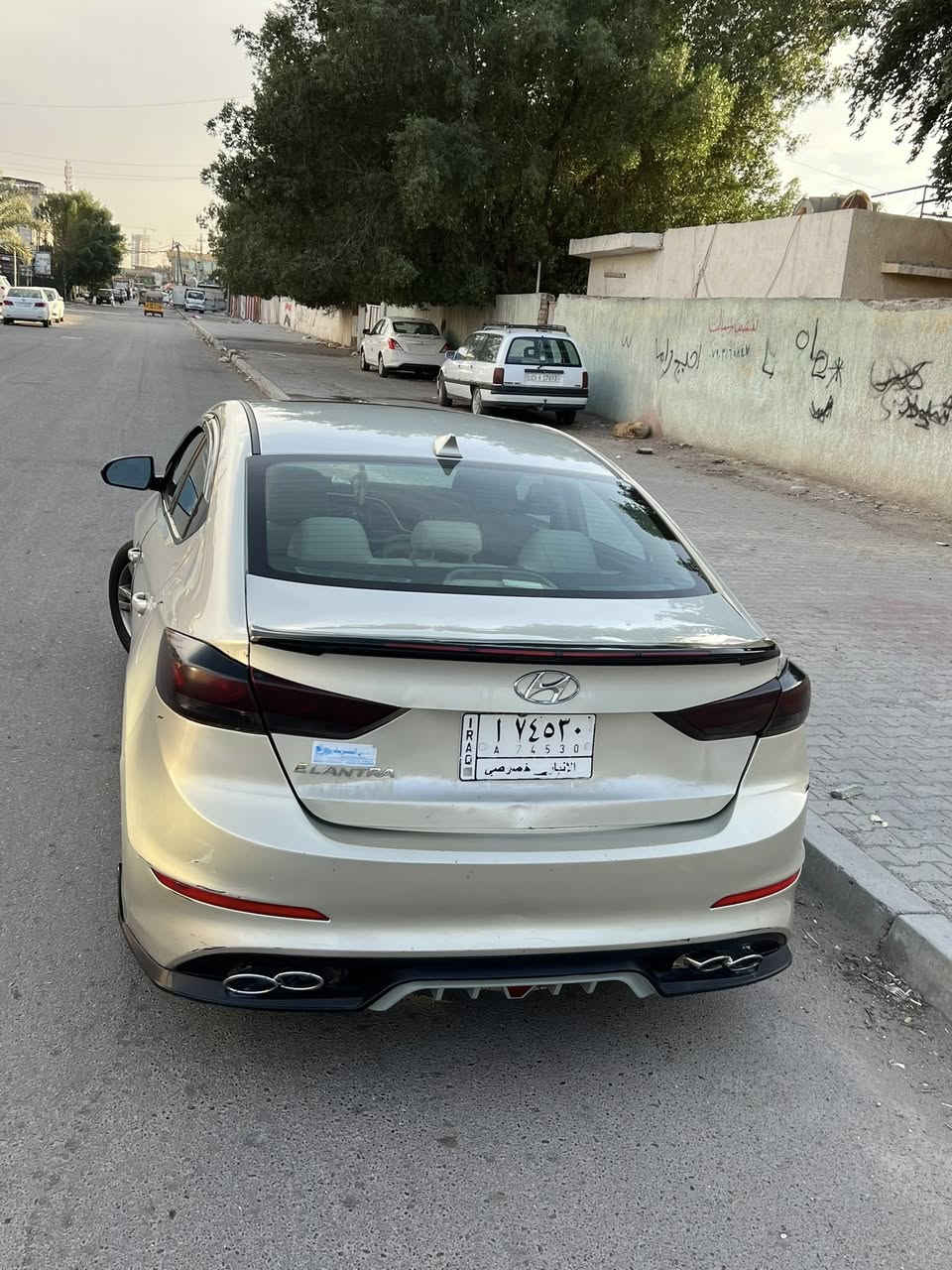 السلام عليكم النترا 2017 لون فيراني رقم أنبار تحويل ثاني يوم سنويه لل 28 فول مواصفات فتحه بصمه كشن كهربائي 3انضمه قياده وارد أمريكي حادثها بارد فقط بالصندوق وبيها بالعراق صبغ جاملغ ايسر وربع الباب بدون معجون شرط السياره على أيدي صار 5 سنوات مكينه وكير كفاله برغي مامفتوح بيهن سياره حلوه وجاهزه بمعنى الكلمه والحلو اكثر السياره عليها منضومه غاز صار 3 سنوات اني شادها يعني تفول 50 لتر ب 10 آلاف بالعافيه على الياخذها اسف على الاطاله معروضه 130 وبيها مجال مكان السياره بغداد غزاليه او عامريه *********** بي واتساب
